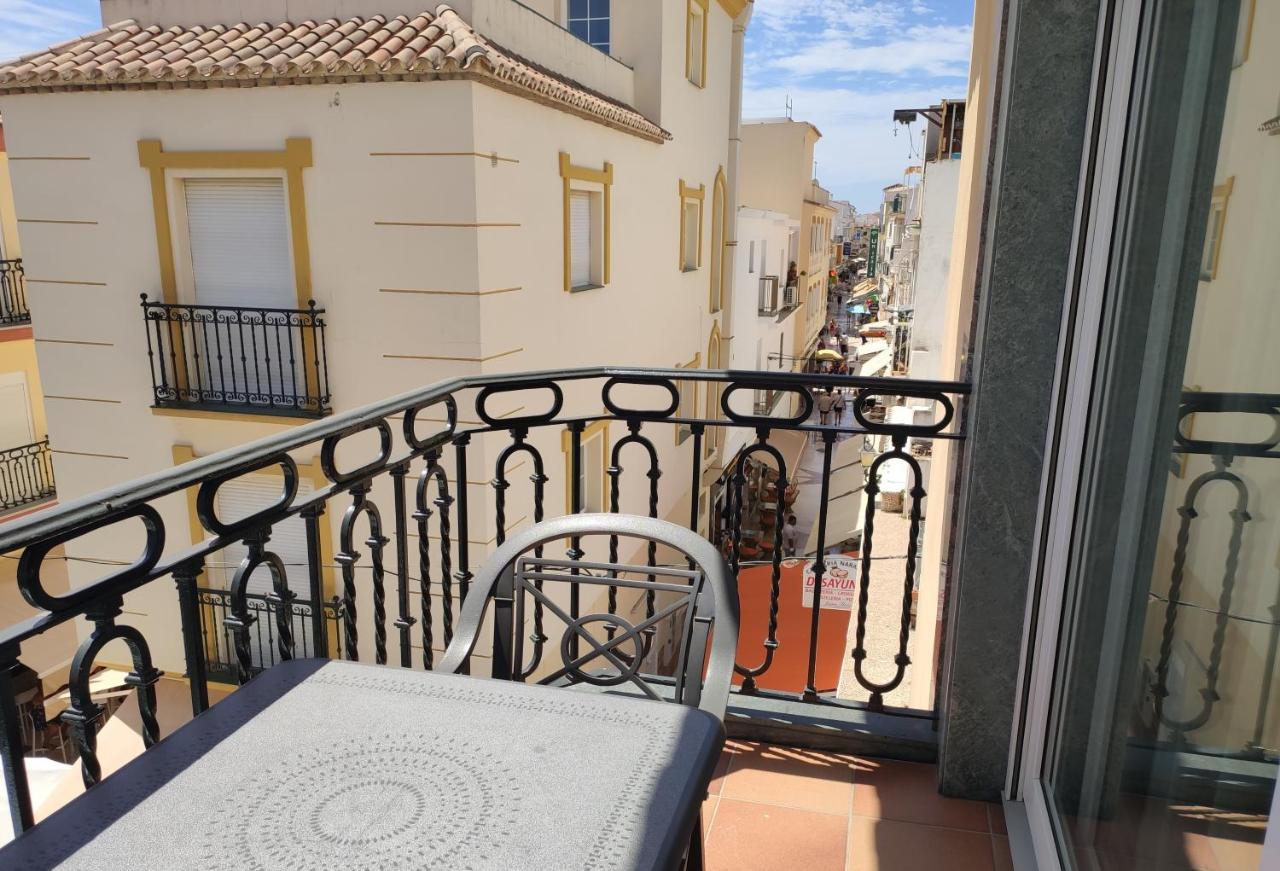 Apartamentos Leonor Carihuela Torremolinos Dış mekan fotoğraf