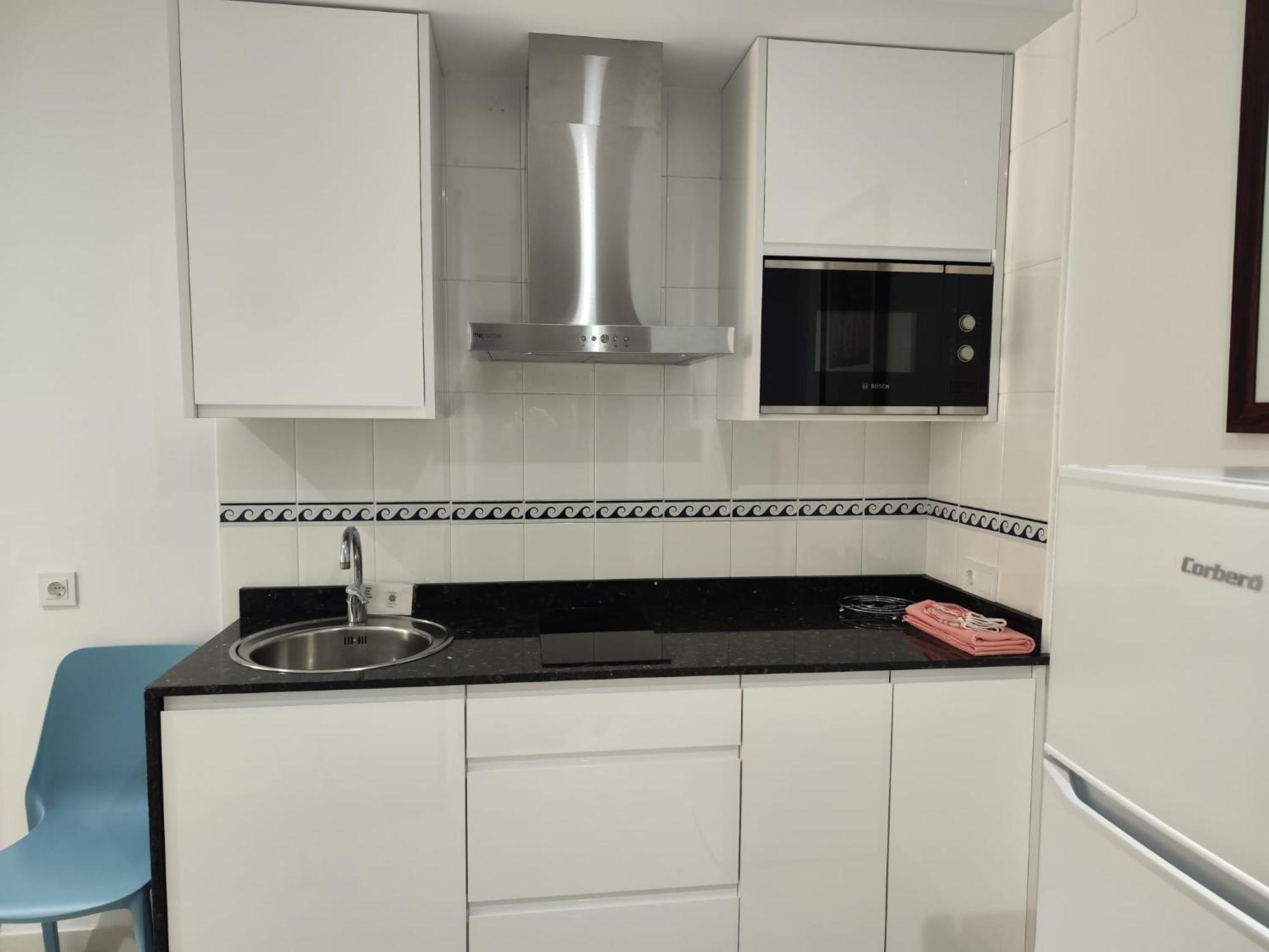 Apartamentos Leonor Carihuela Torremolinos Dış mekan fotoğraf